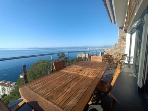 Maison de 130 M2 et studio de 40M2, vue mer et jacuzzi